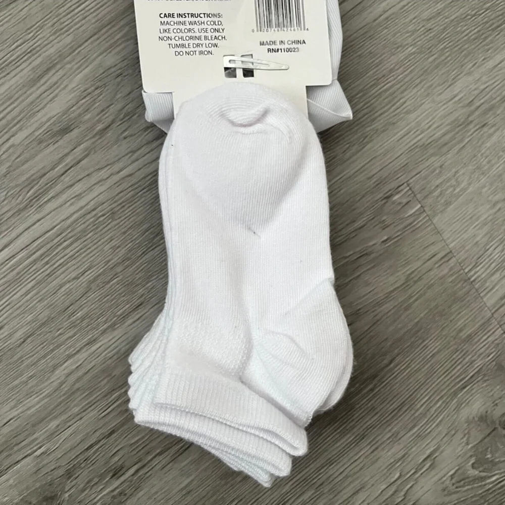 3 For $15 Totally Sox Girl's White School Uniform Ankle Socks and Hair Bow Sock